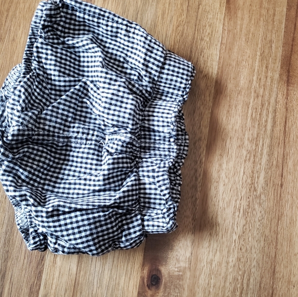 Black & White Shorts Bundle 12m - Picture 5 of 6